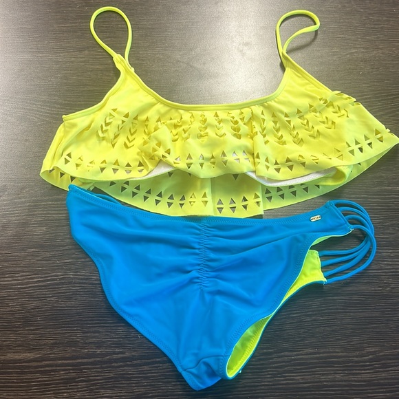 RipCurl Laser Cut neon bikini Sz L Bottom Sz M Top - Picture 5 of 5